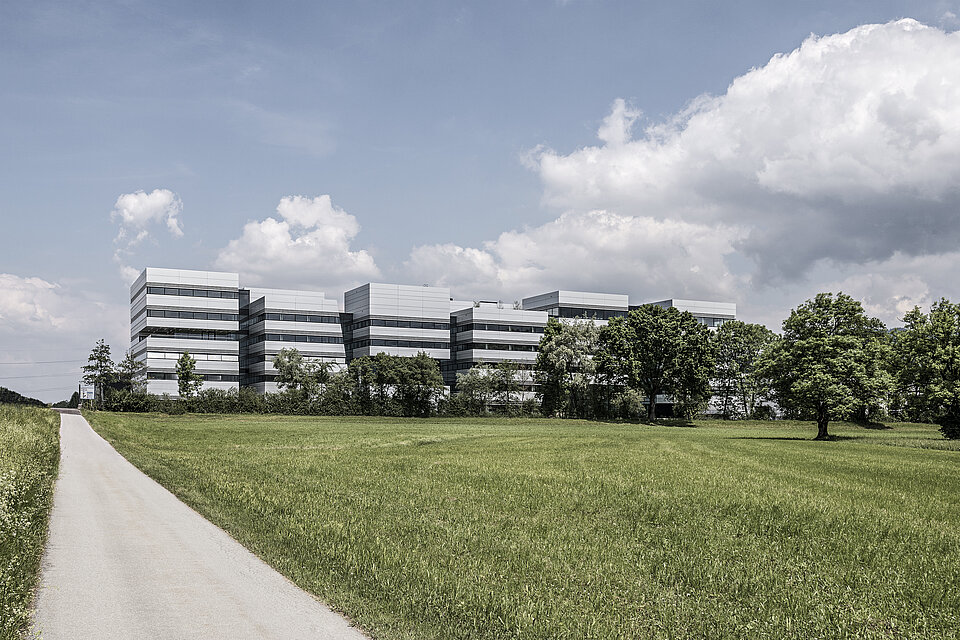 Außenansicht Süd Bürogebäude Doppelmayr Hohe Brücke