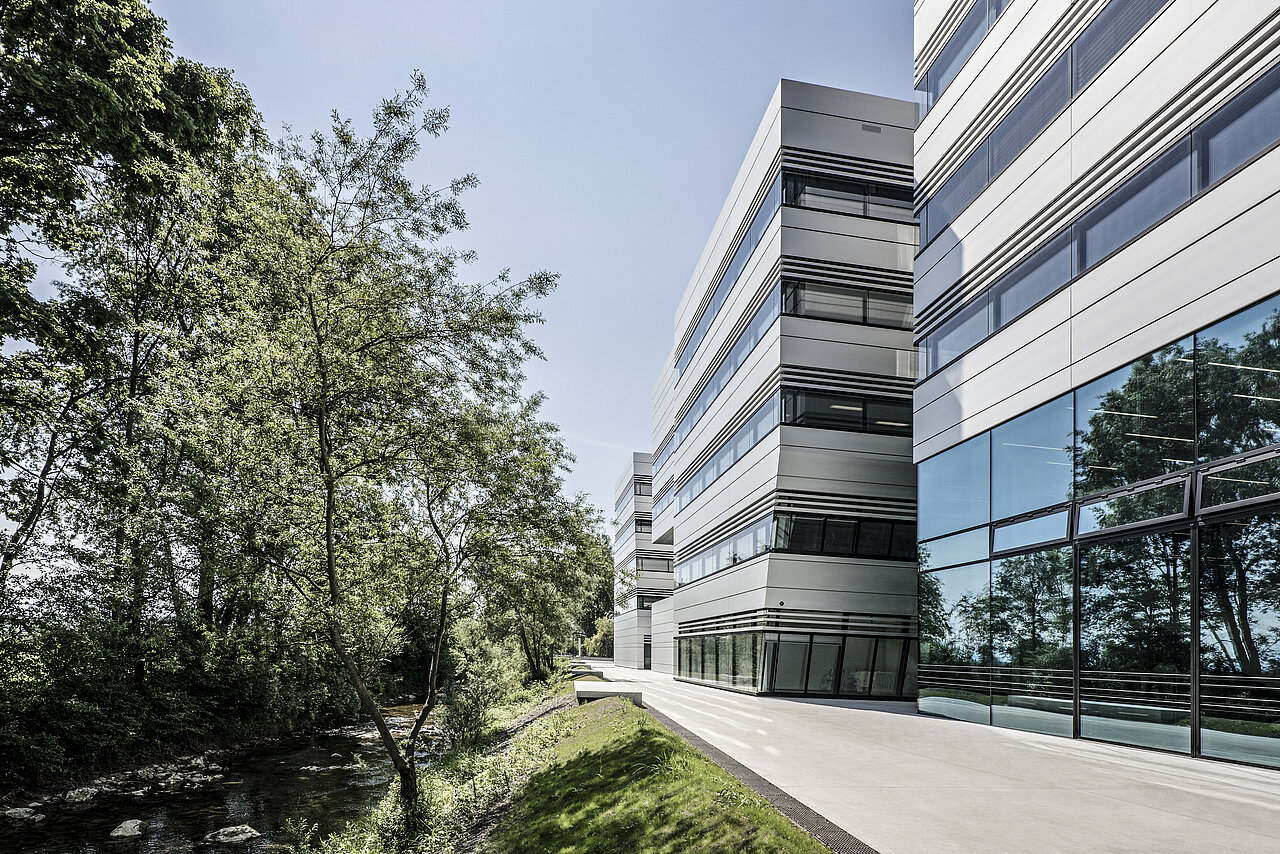 Außenansicht Süd Doppelmayr Bürogebäude Hohe Brücke
